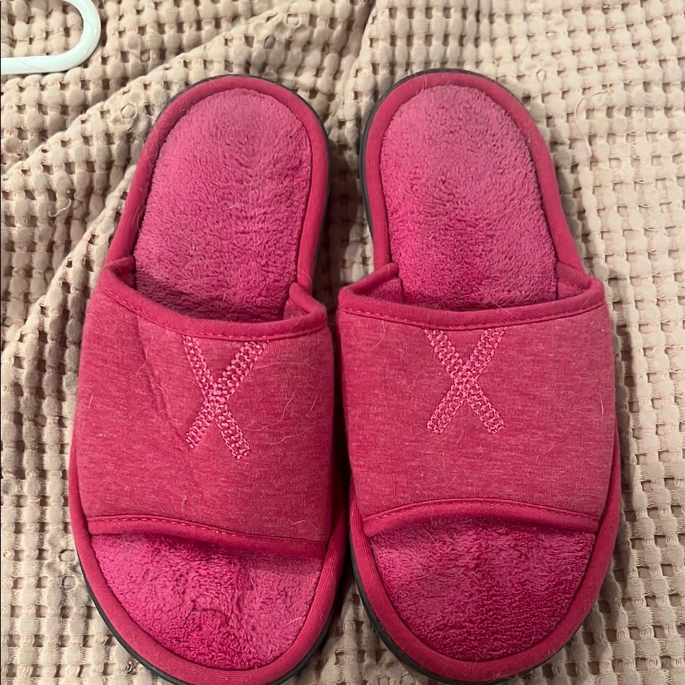 Isotoner Women's Pink Slippers